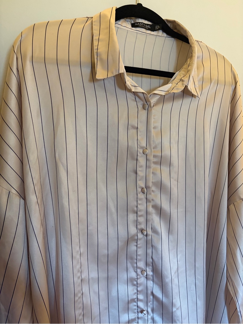 Nasty Gal Collection Satin Pinstripe Button Front Blouse US 12 / XL Ivory Black